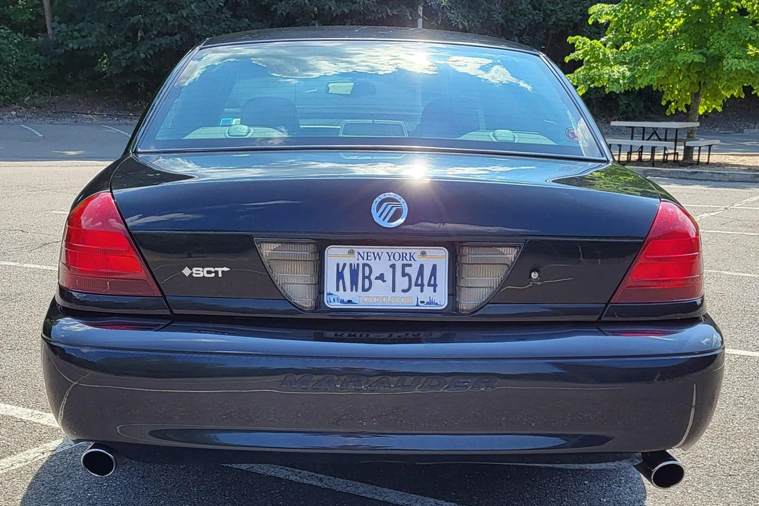 2003 Mercury Marauder - Image 5 of 31