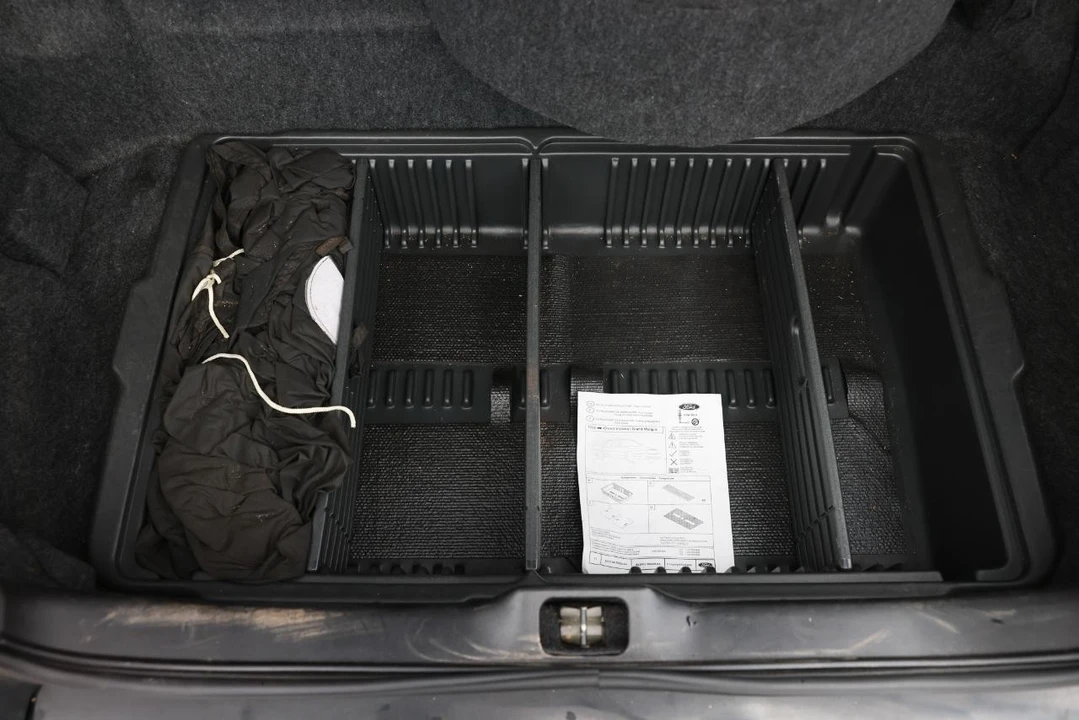 2003 Mercury Marauder - Image 27 of 31