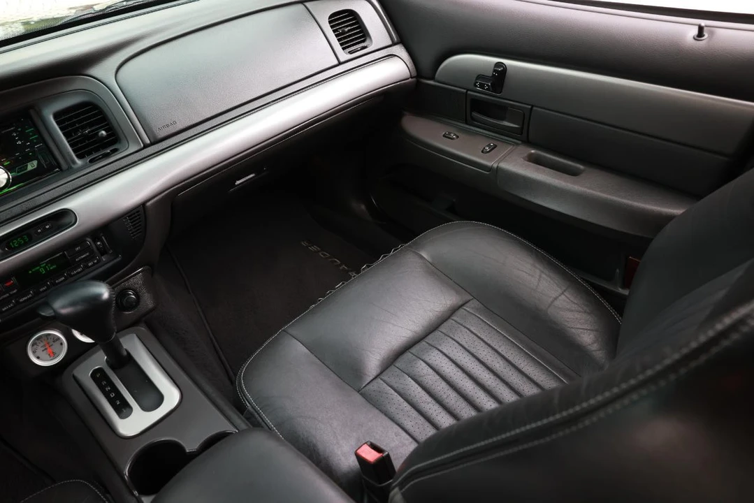 2003 Mercury Marauder - Image 23 of 31