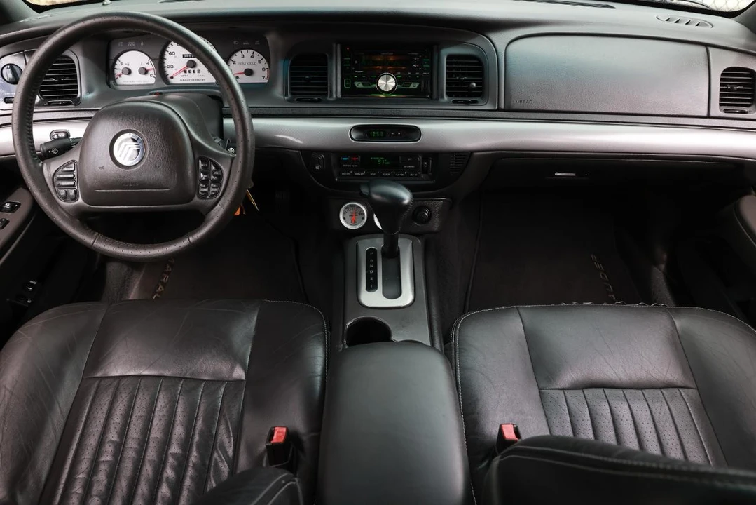 2003 Mercury Marauder - Image 22 of 31