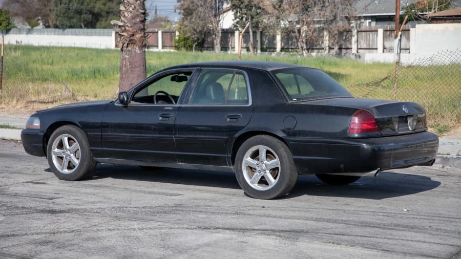 2003 Mercury Marauder - Image 3 of 12