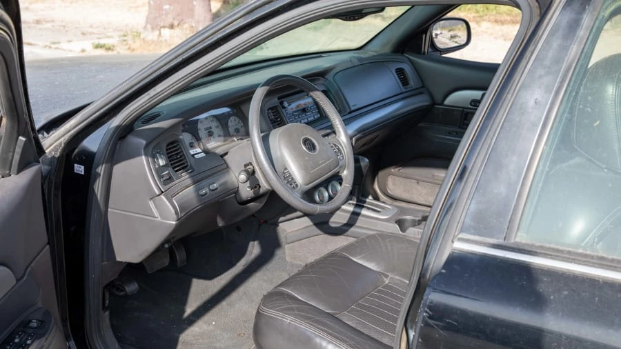 2003 Mercury Marauder - Image 4 of 12