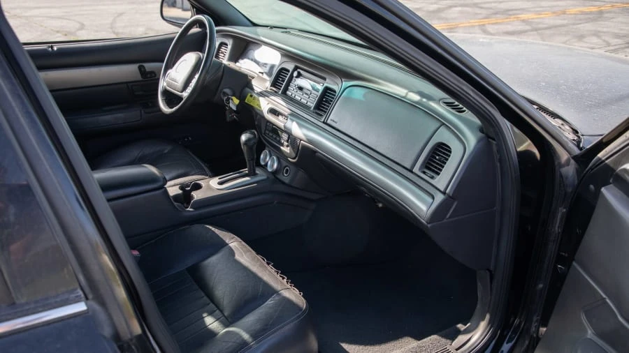 2003 Mercury Marauder - Image 5 of 12