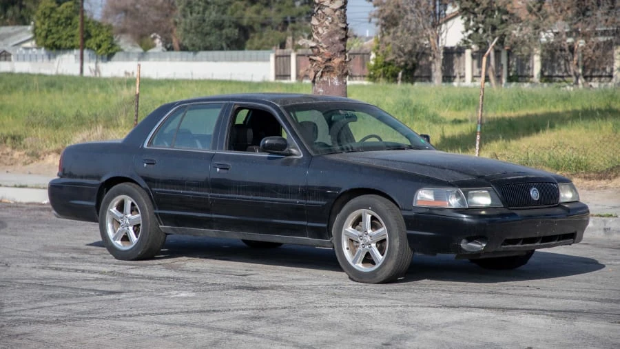 2003 Mercury Marauder - Image 11 of 12