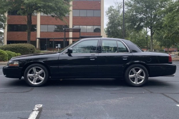 2003 Mercury Marauder - Image 3 of 7