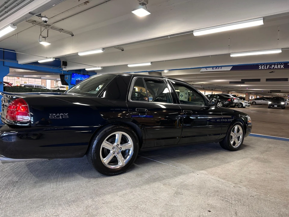 2003 Mercury Marauder - Image 25 of 31