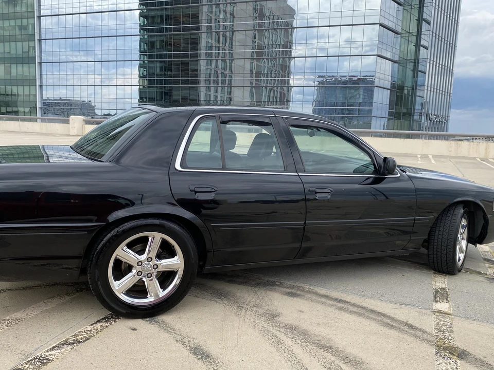 2003 Mercury Marauder - Image 26 of 31