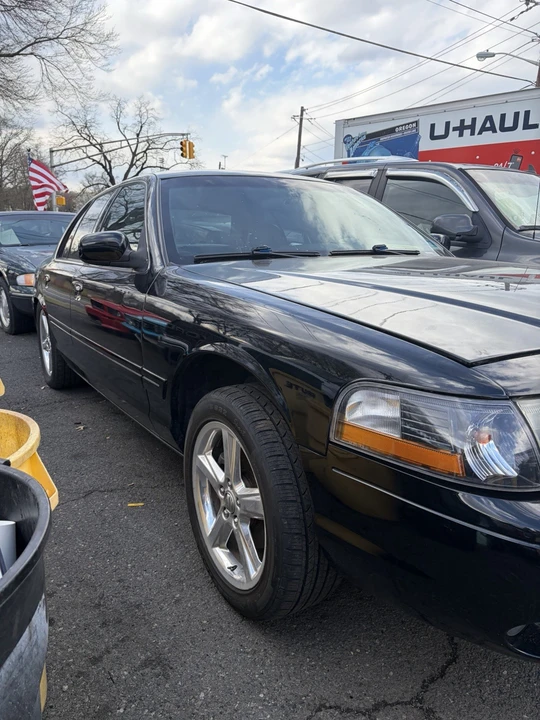 2003 Mercury Marauder - Image 2 of 12