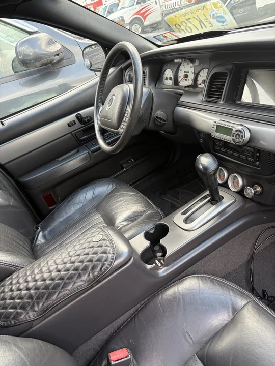 2003 Mercury Marauder - Image 7 of 12