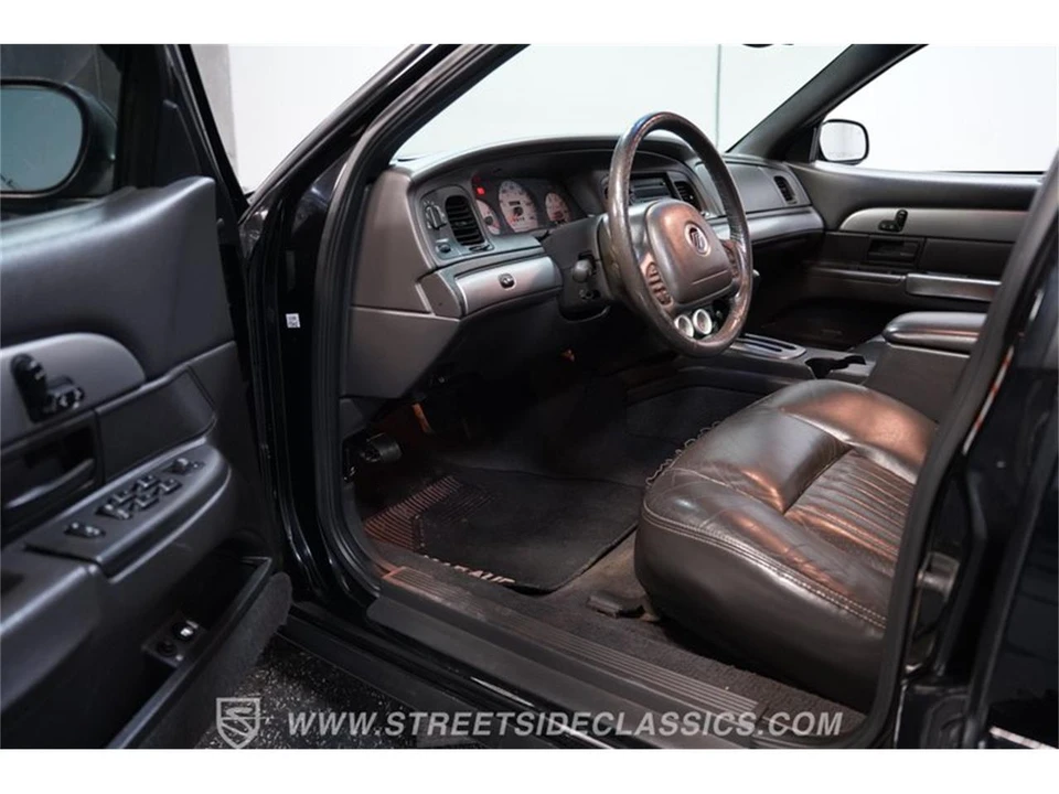 2003 Mercury Marauder - Image 4 of 31
