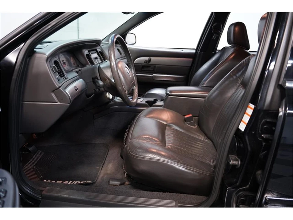 2003 Mercury Marauder - Image 29 of 31