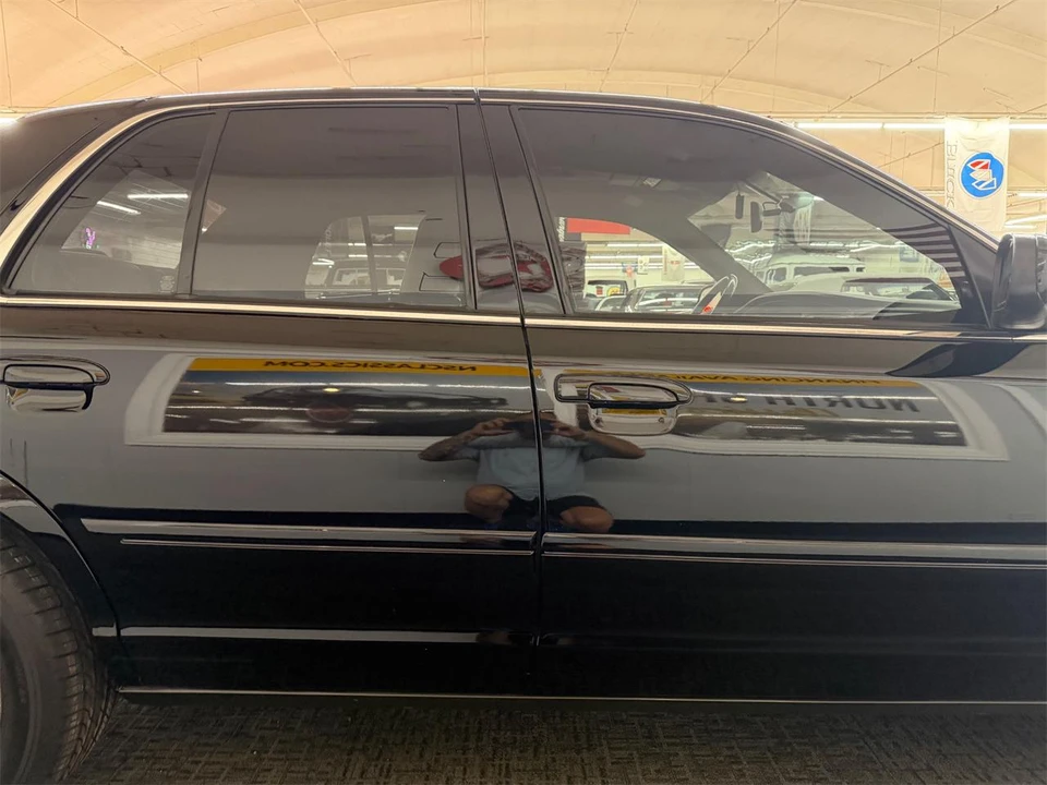 2003 Mercury Marauder - Image 25 of 31