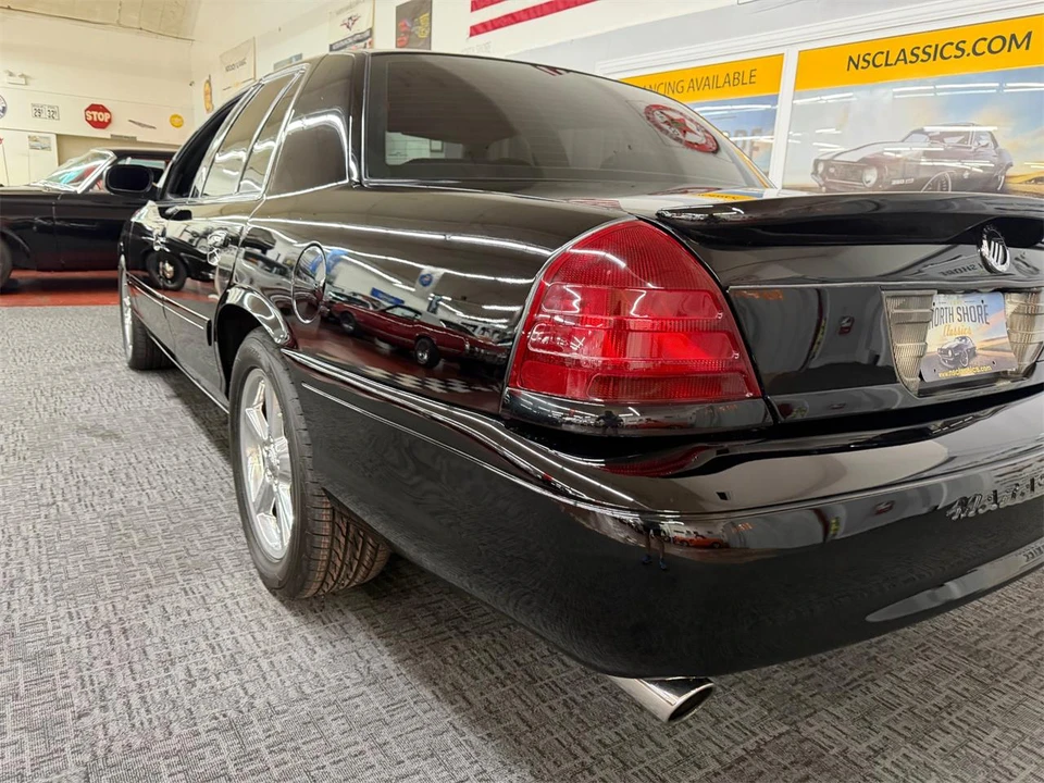 2003 Mercury Marauder - Image 21 of 31