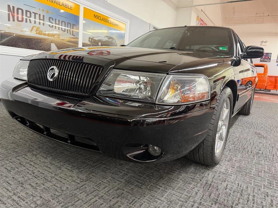 2003 Mercury Marauder - Image 8 of 31