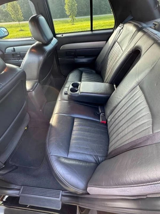 2003 Mercury Marauder - Image 17 of 28