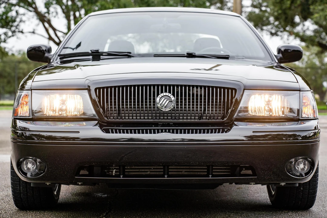 2003 Mercury Marauder - Image 2 of 31