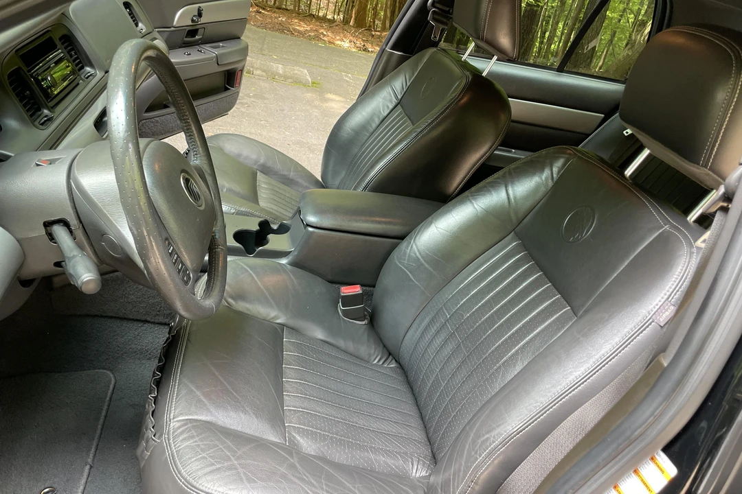 2003 Mercury Marauder - Image 14 of 16