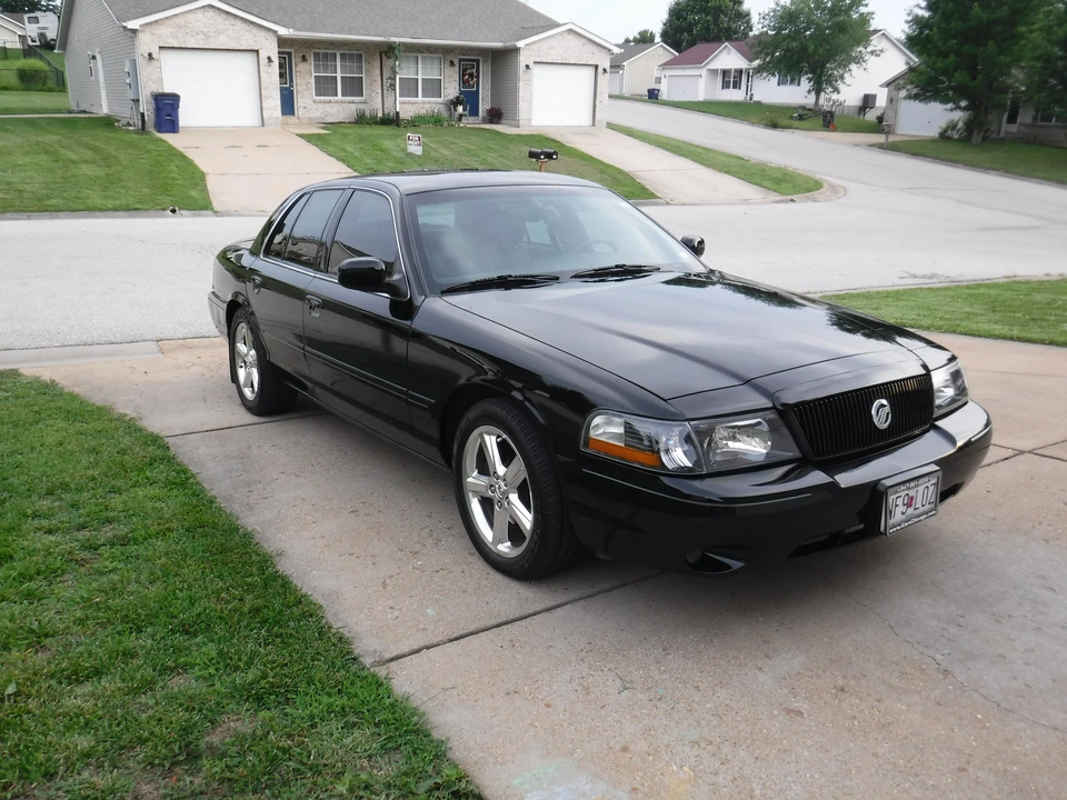 2003 Mercury Marauder - Image 5 of 31
