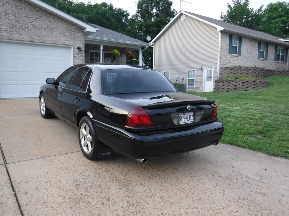 2003 Mercury Marauder - Image 13 of 31