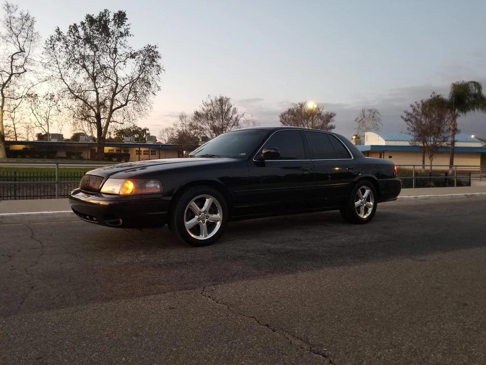 2003 Mercury Marauder - Image 8 of 31