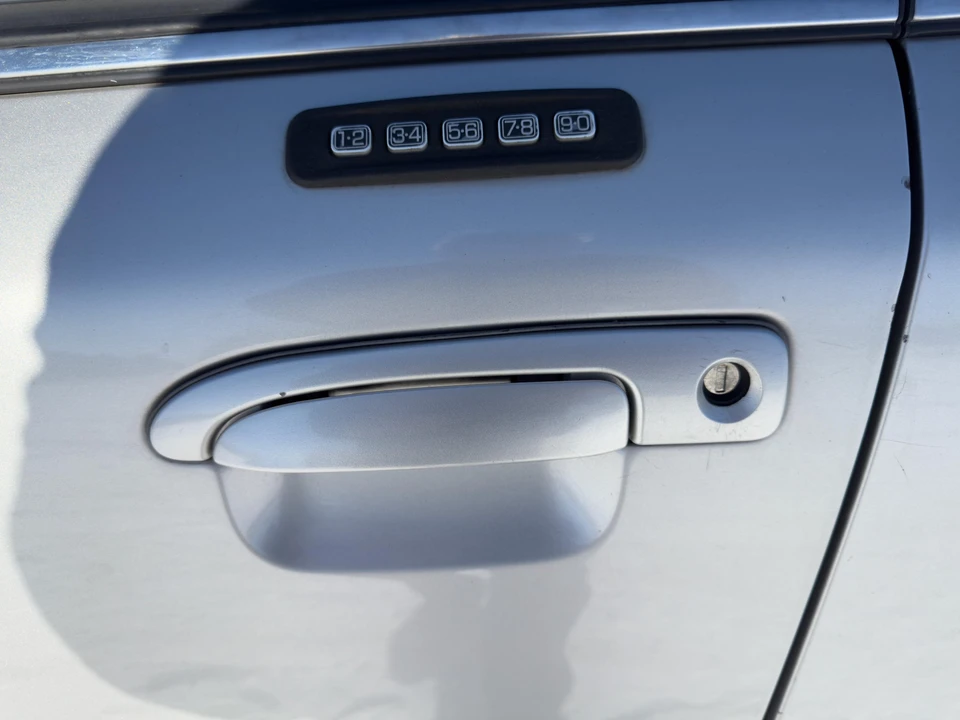 2003 Mercury Marauder - Image 16 of 31