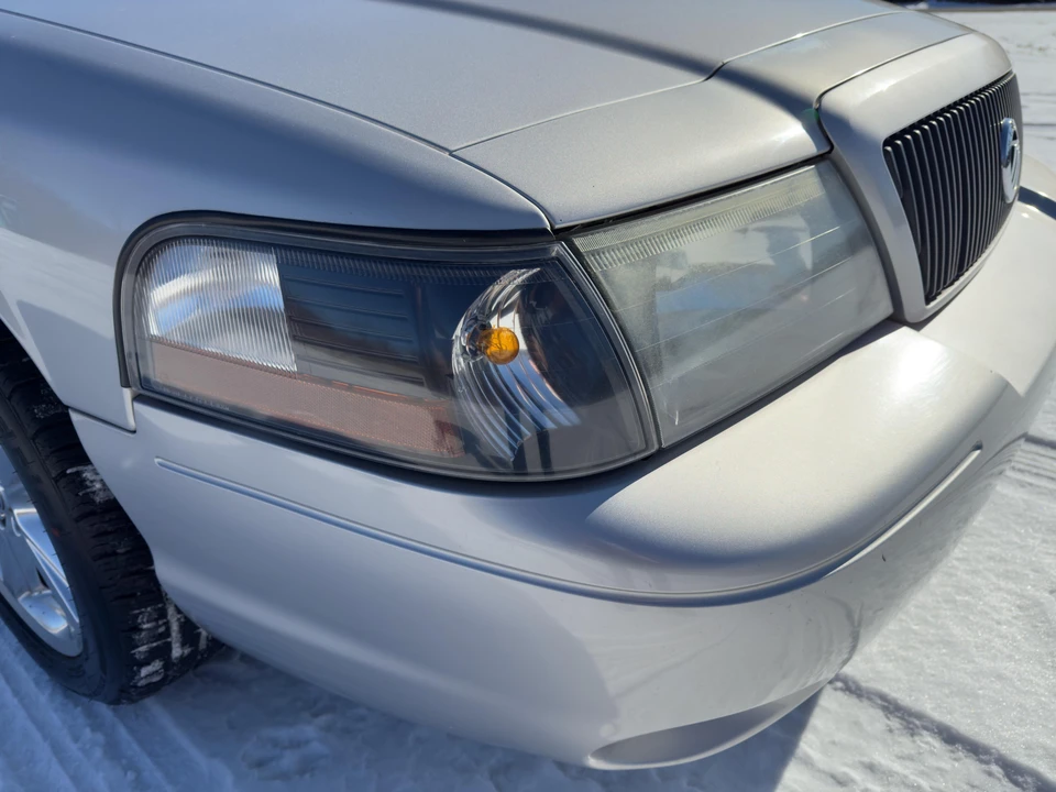 2003 Mercury Marauder - Image 11 of 31