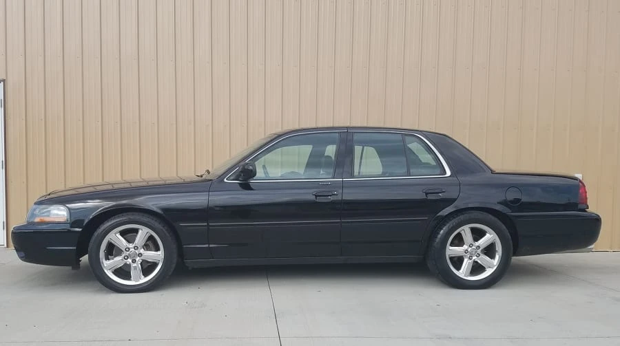 2003 Mercury Marauder - Image 2 of 7