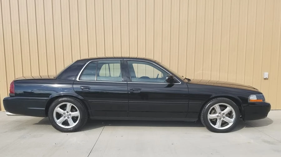2003 Mercury Marauder - Image 3 of 7