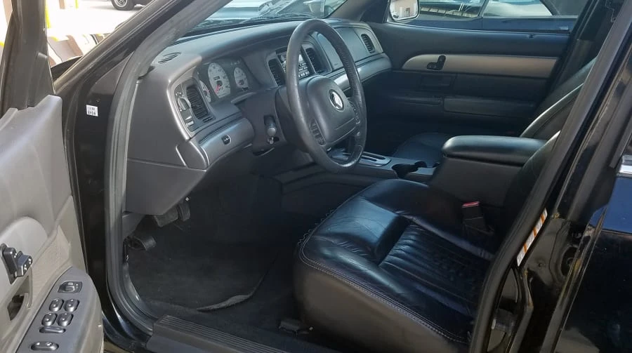 2003 Mercury Marauder - Image 6 of 7