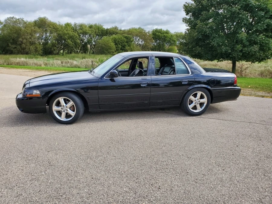 2003 Mercury Marauder - Image 2 of 8
