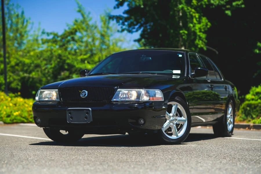 2003 Mercury Marauder - Image 2 of 31