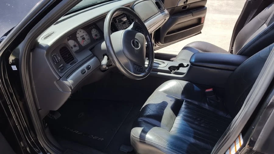 2003 Mercury Marauder - Image 3 of 12