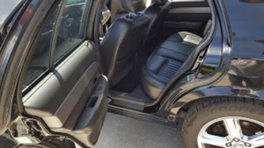 2003 Mercury Marauder - Image 5 of 12