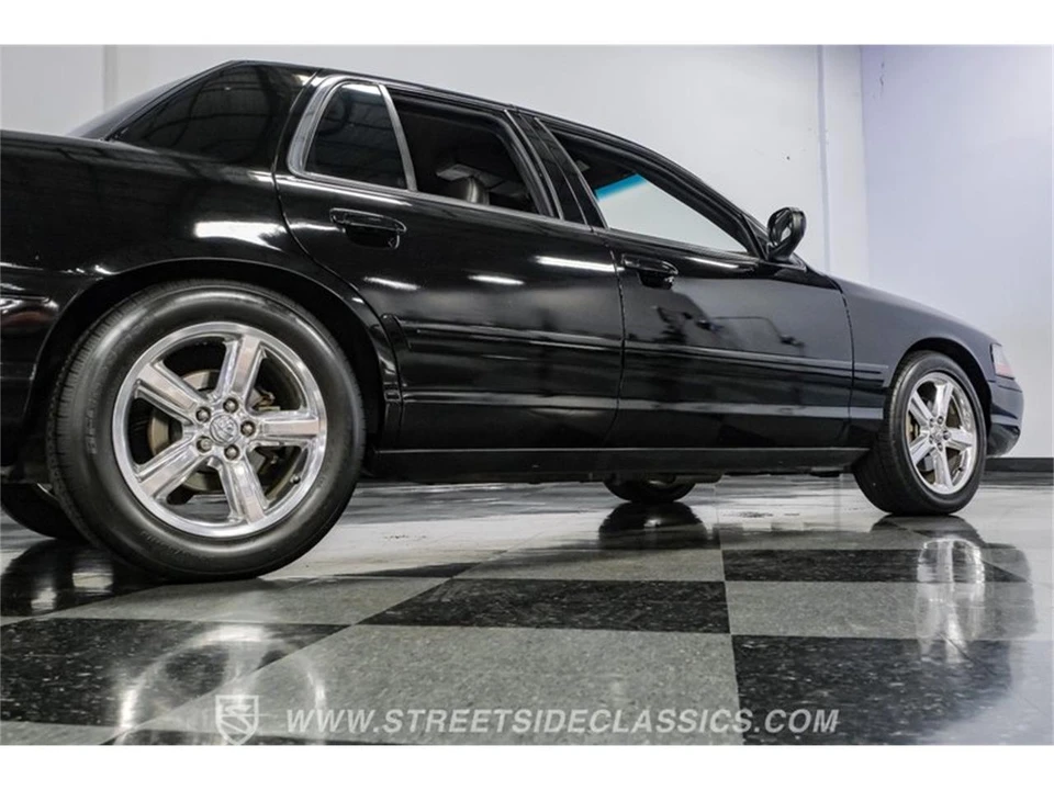 2003 Mercury Marauder - Image 28 of 31