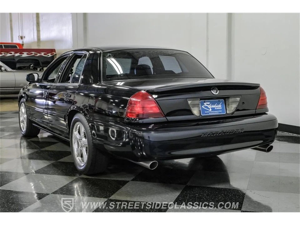 2003 Mercury Marauder - Image 10 of 31