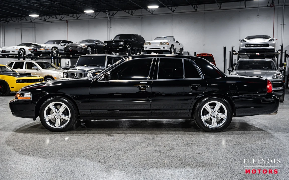 2003 Mercury Marauder - Image 2 of 21