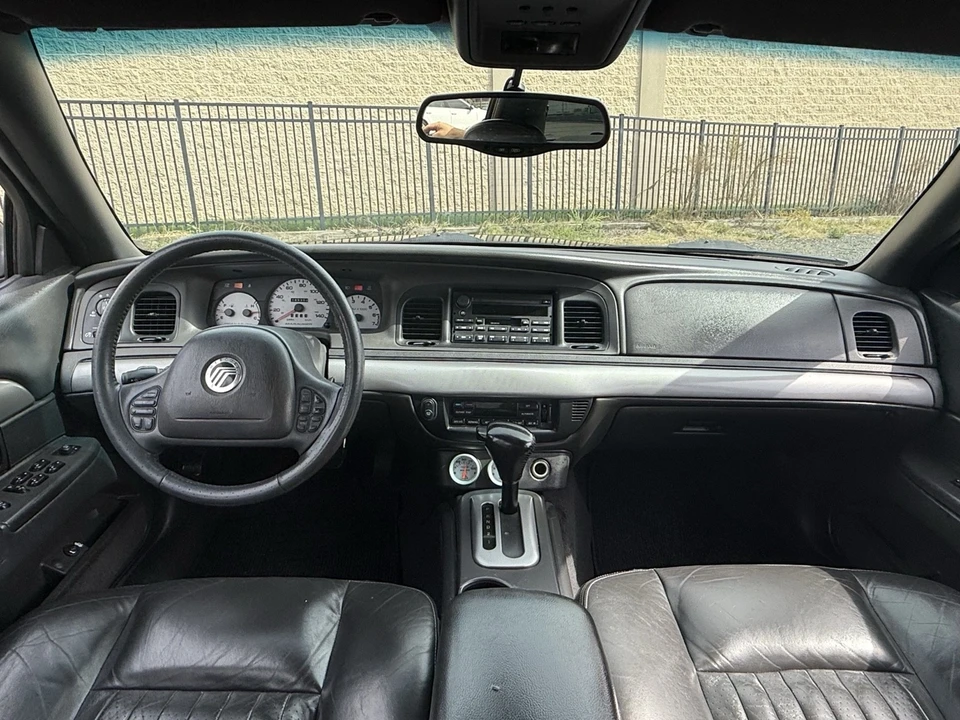 2003 Mercury Marauder - Image 15 of 21