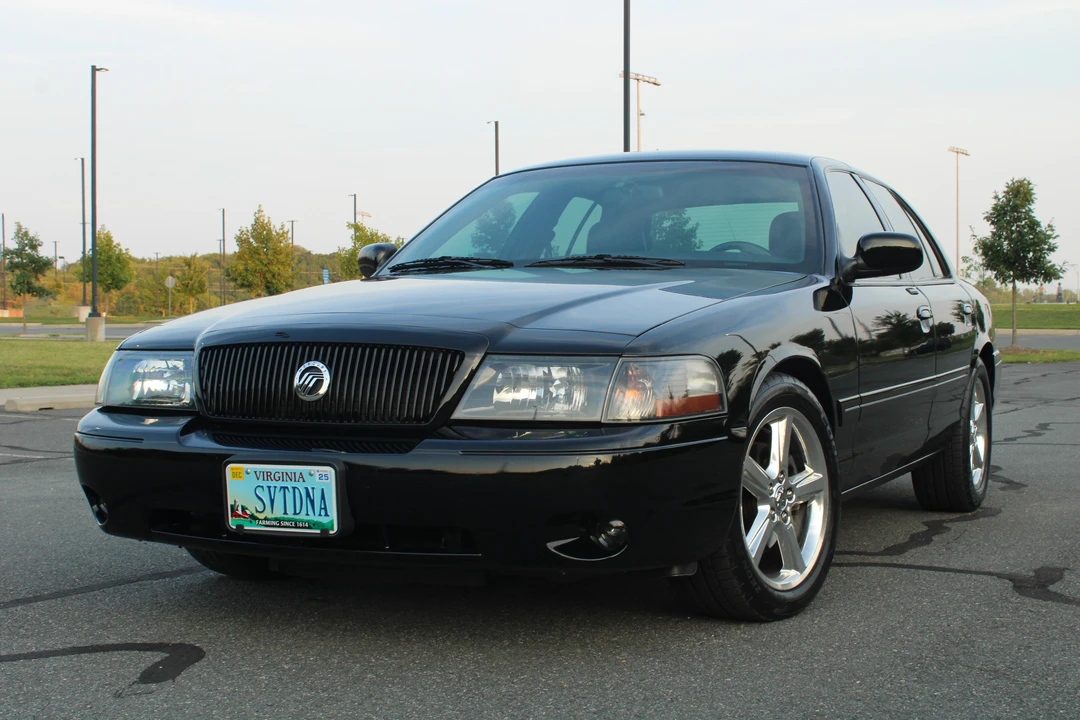 2003 Mercury Marauder - Image 6 of 9