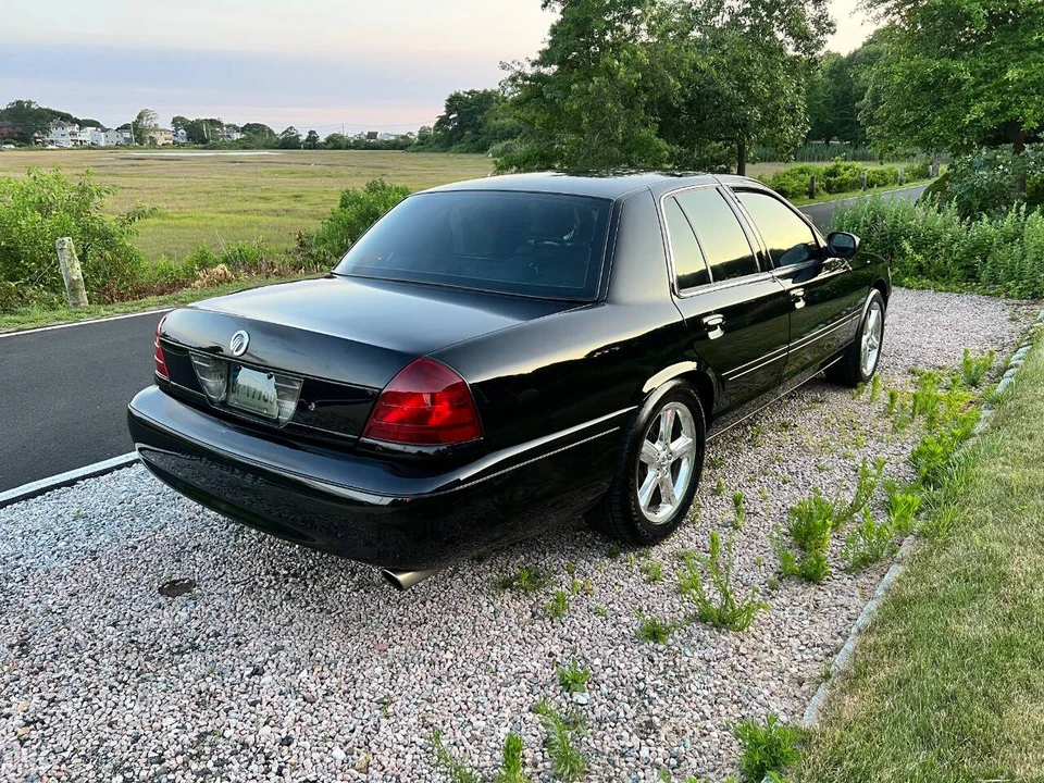2003 Mercury Marauder - Image 5 of 31