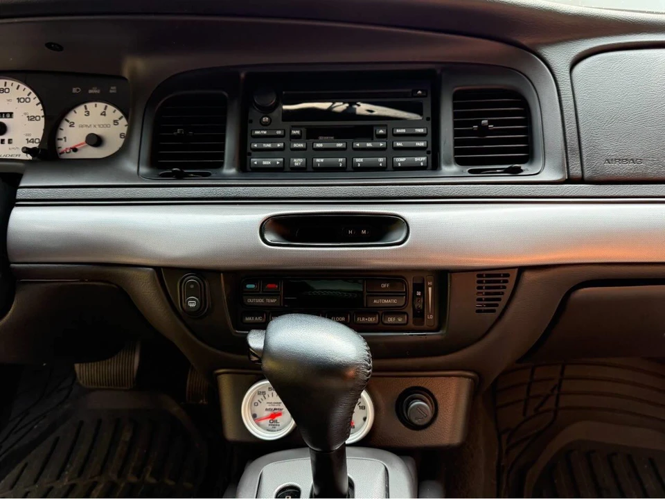 2003 Mercury Marauder - Image 15 of 31