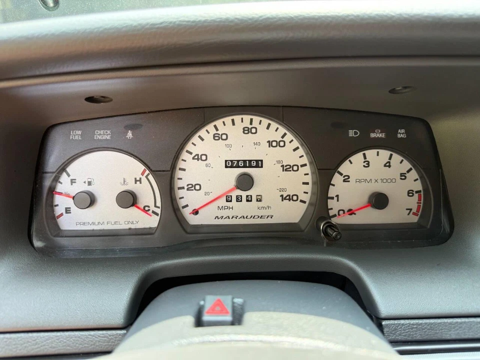 2003 Mercury Marauder - Image 28 of 31