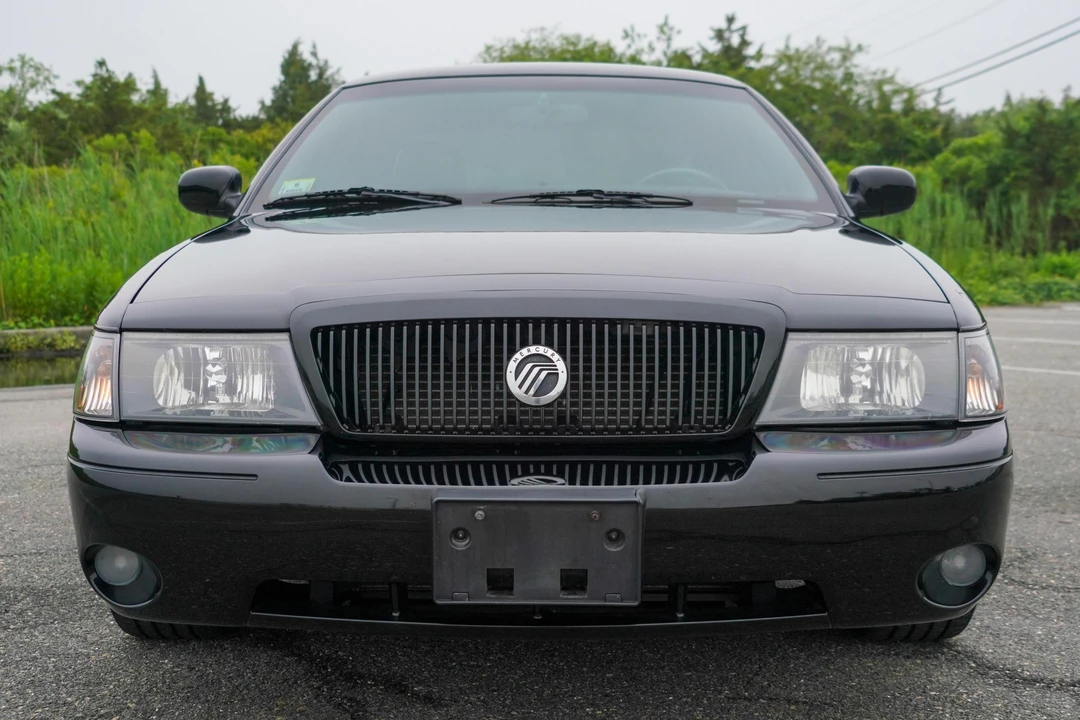 2003 Mercury Marauder - Image 2 of 31