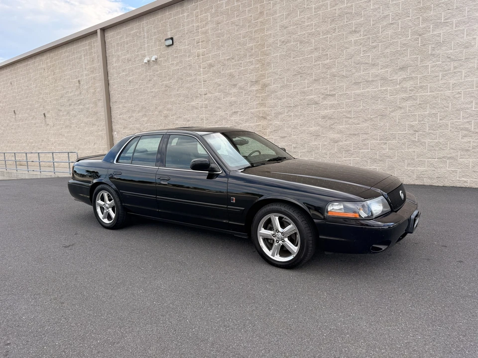 2003 Mercury Marauder - Image 10 of 31