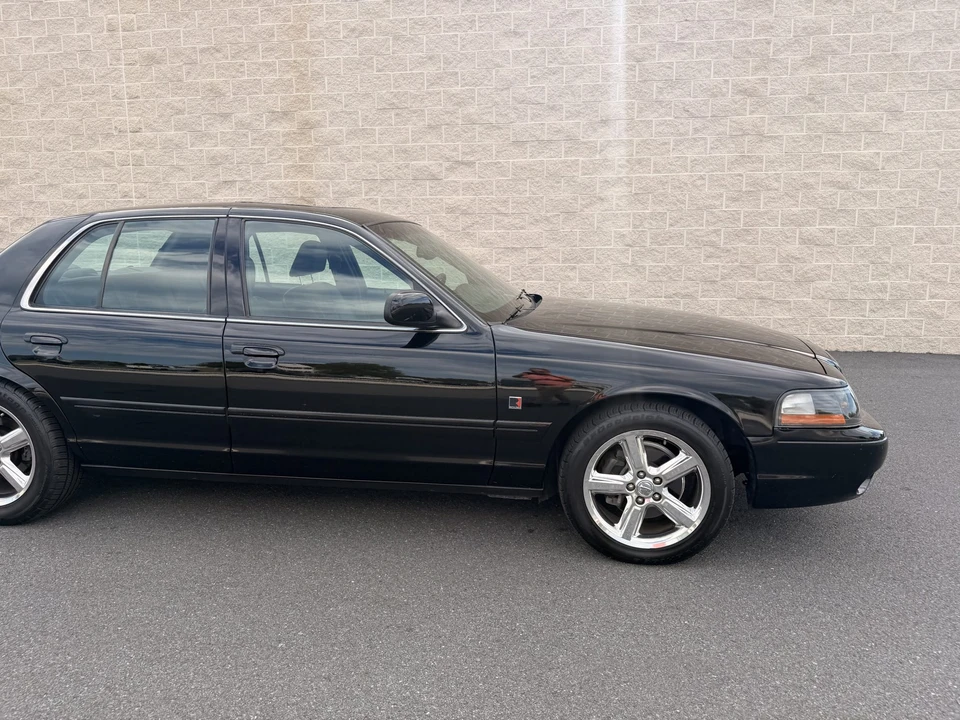 2003 Mercury Marauder - Image 25 of 31