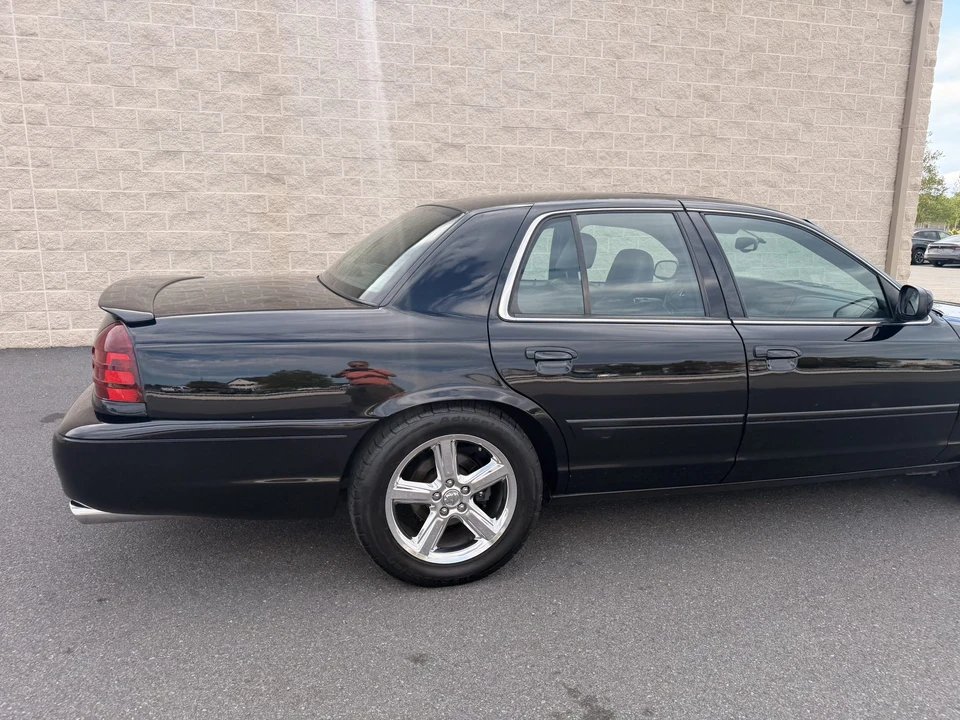 2003 Mercury Marauder - Image 29 of 31