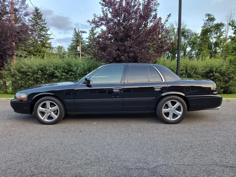 2003 Mercury Marauder - Image 12 of 31