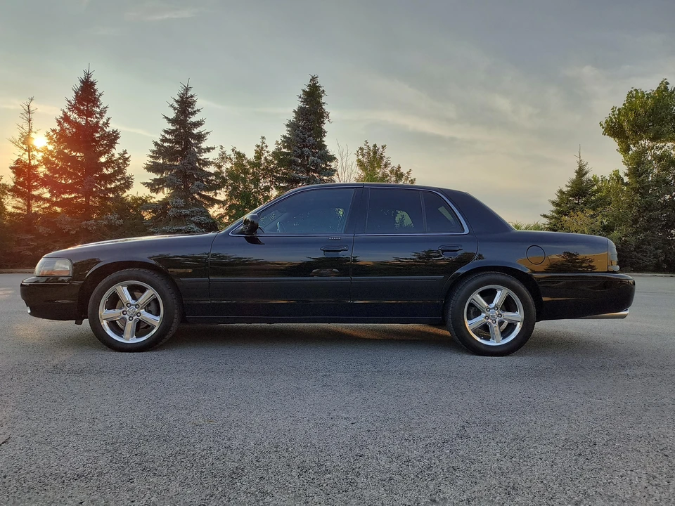 2003 Mercury Marauder - Image 13 of 31