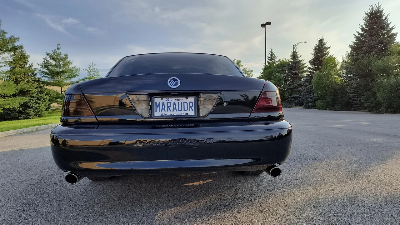 2003 Mercury Marauder - Image 18 of 31