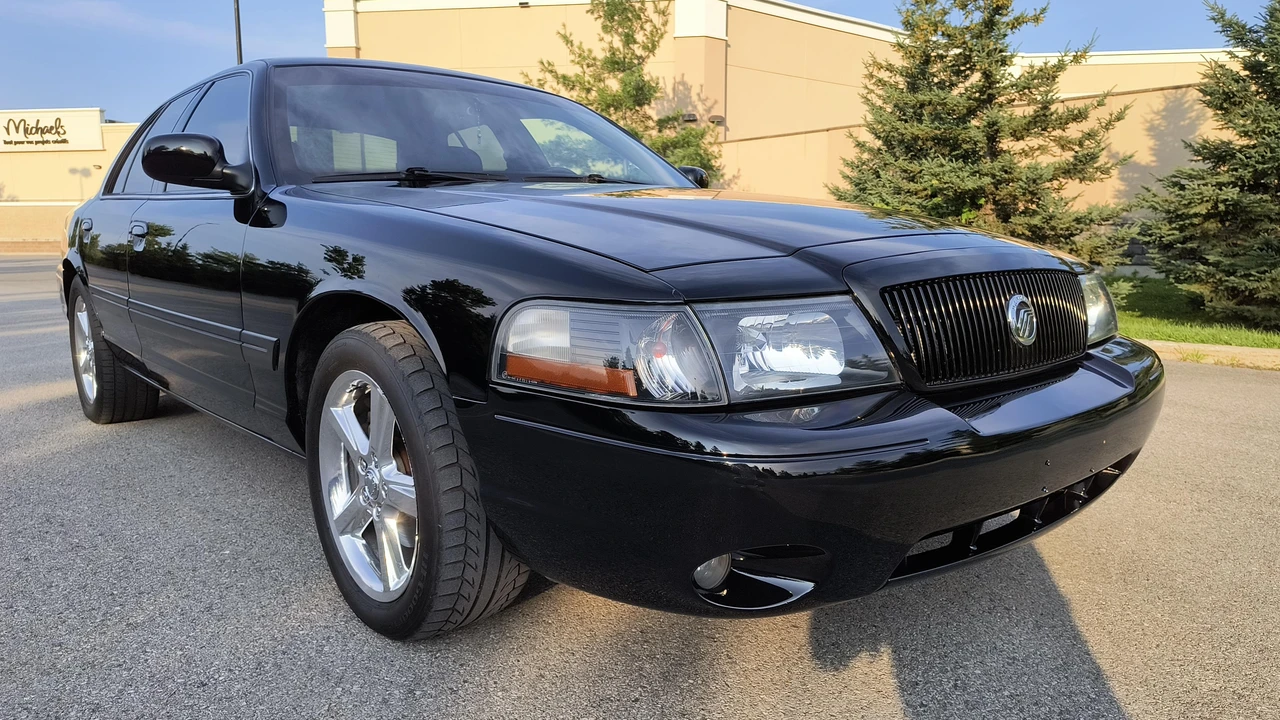 2003 Mercury Marauder - Image 25 of 31