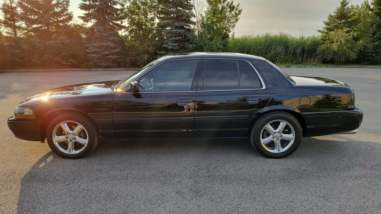 2003 Mercury Marauder - Image 14 of 31